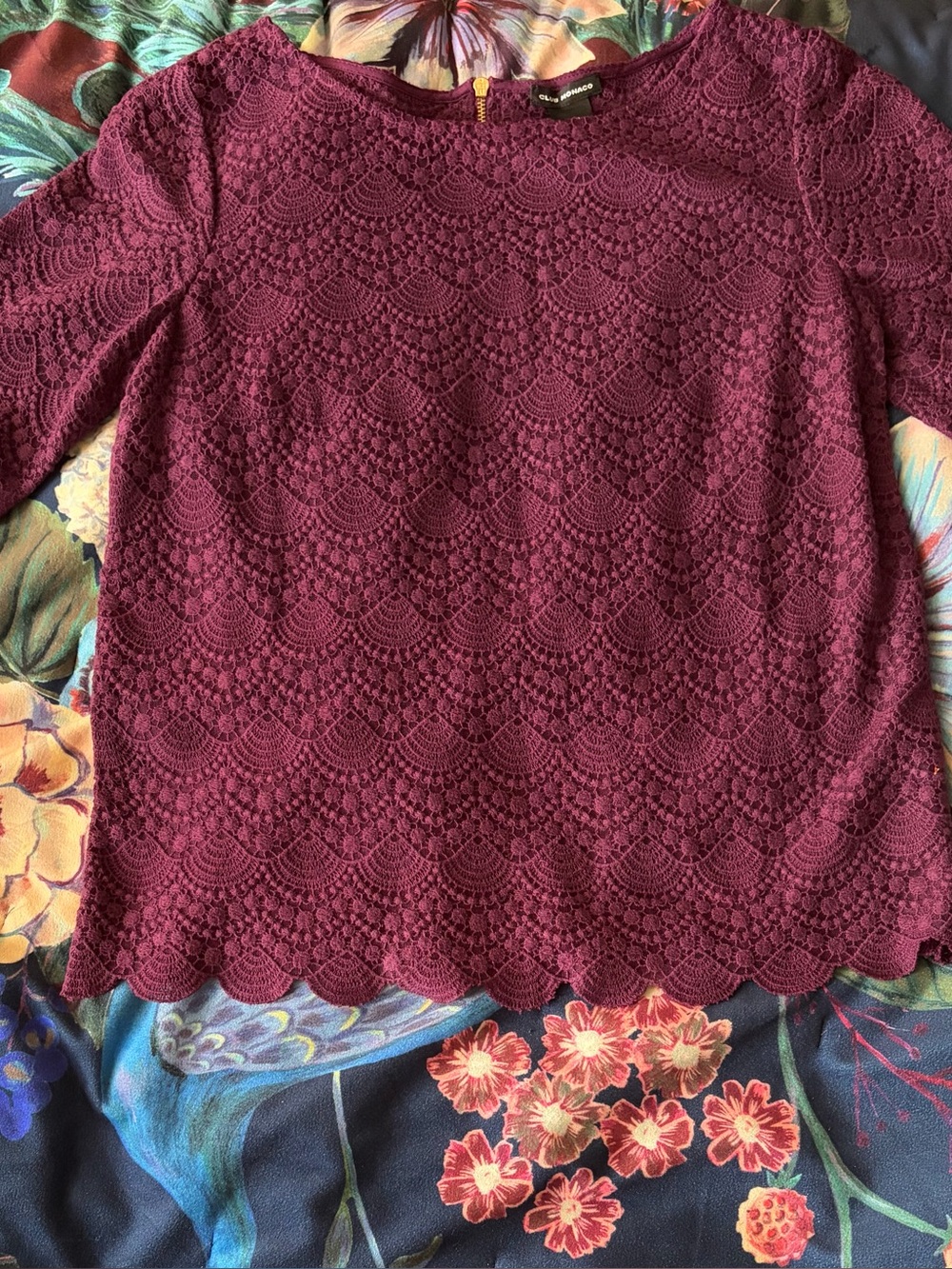 ‼️HUGE SALE‼️ NWOT Club Monaco Cabernet Lace Top with Gold Zip Back.